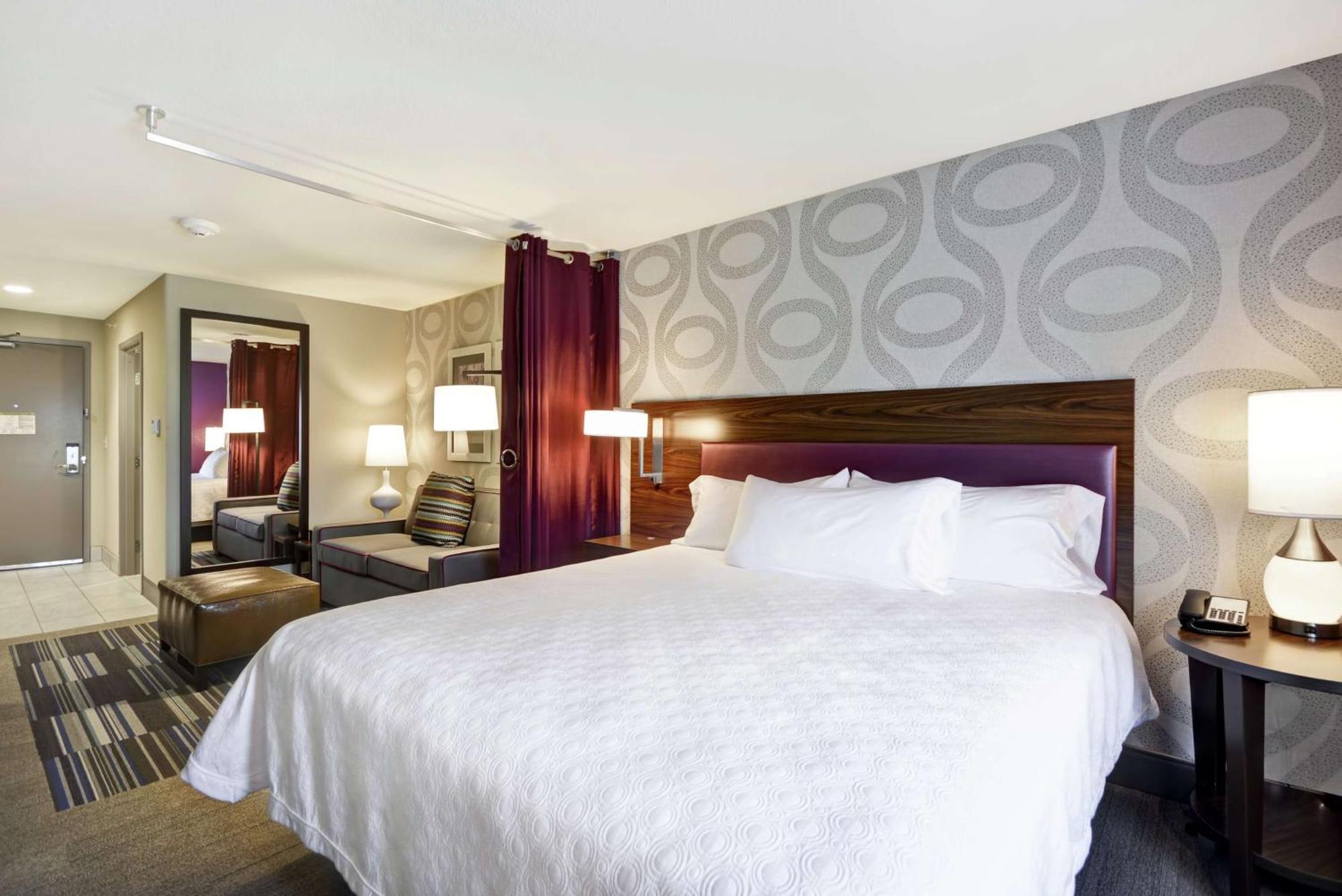Home2 By Hilton Kci Airport Hotel